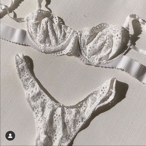 FOR LOVE & LEMONS Sophie Eyelet Thong Panty - Picture 9 of 12
